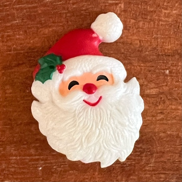 Vintage Hallmark Christmas Brooches mid 1980s Santa Stocking Bear Lollipop More - Picture 3 of 10